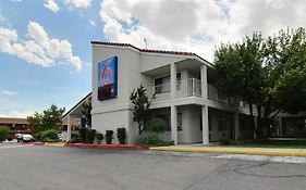 Motel 6 Albuquerque Coors Road 2*